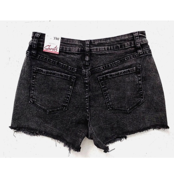 YMI Nwt Juniors Dream Collection Black Acid Rips High Rise Denim Shorts 9 / 29 - Picture 2 of 2